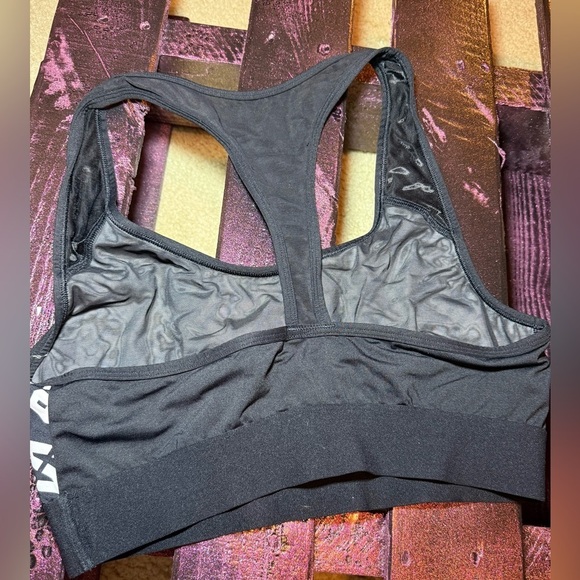 PINK Victoria's Secret Black and White Sports Bra, large - Picture 3 of 3